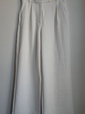 Abercrombie & Fitch Cream Ultra High Wide-Leg Pleated Chinos